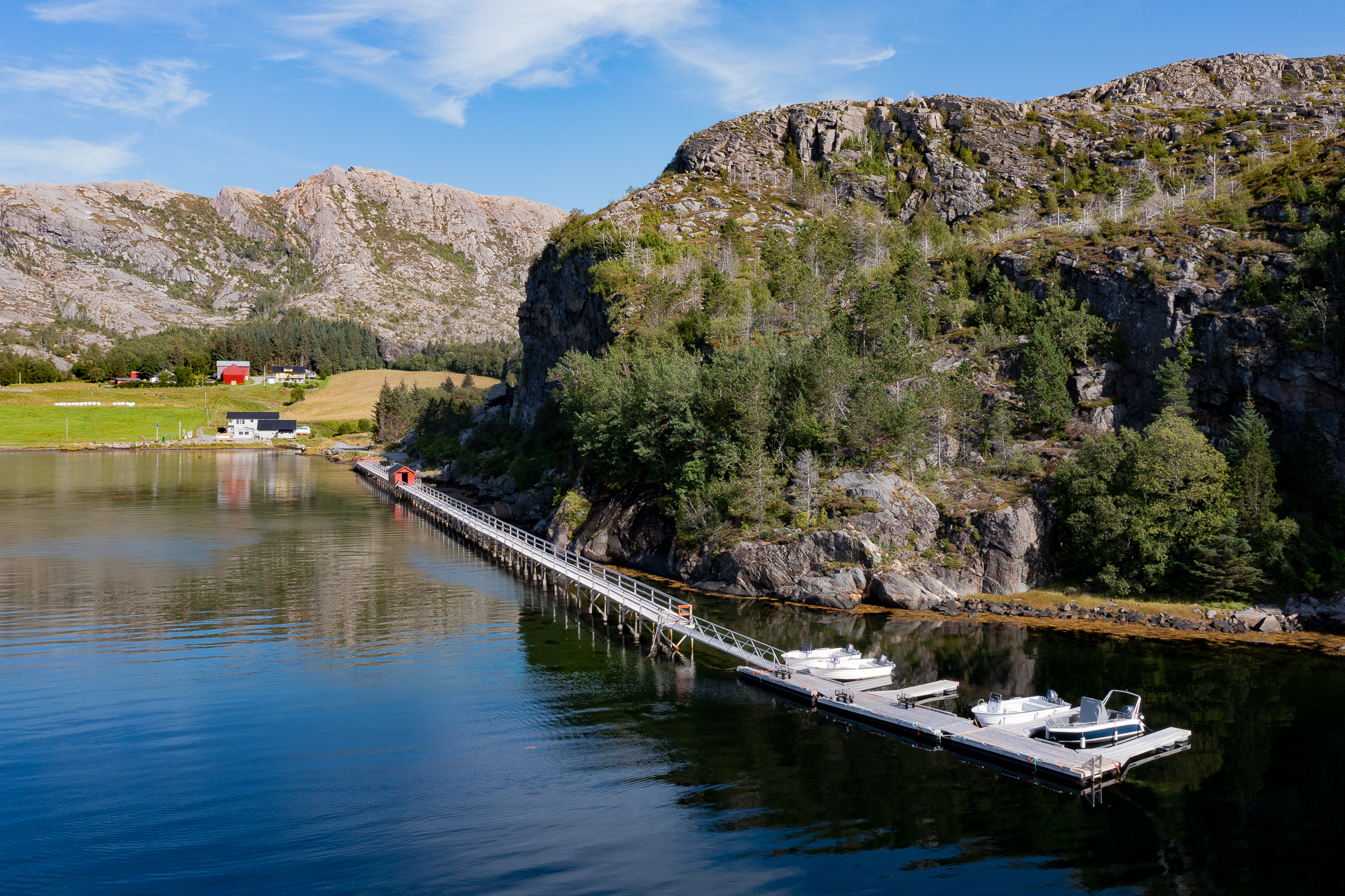 Hasvåg Fiske 24 fra kaien